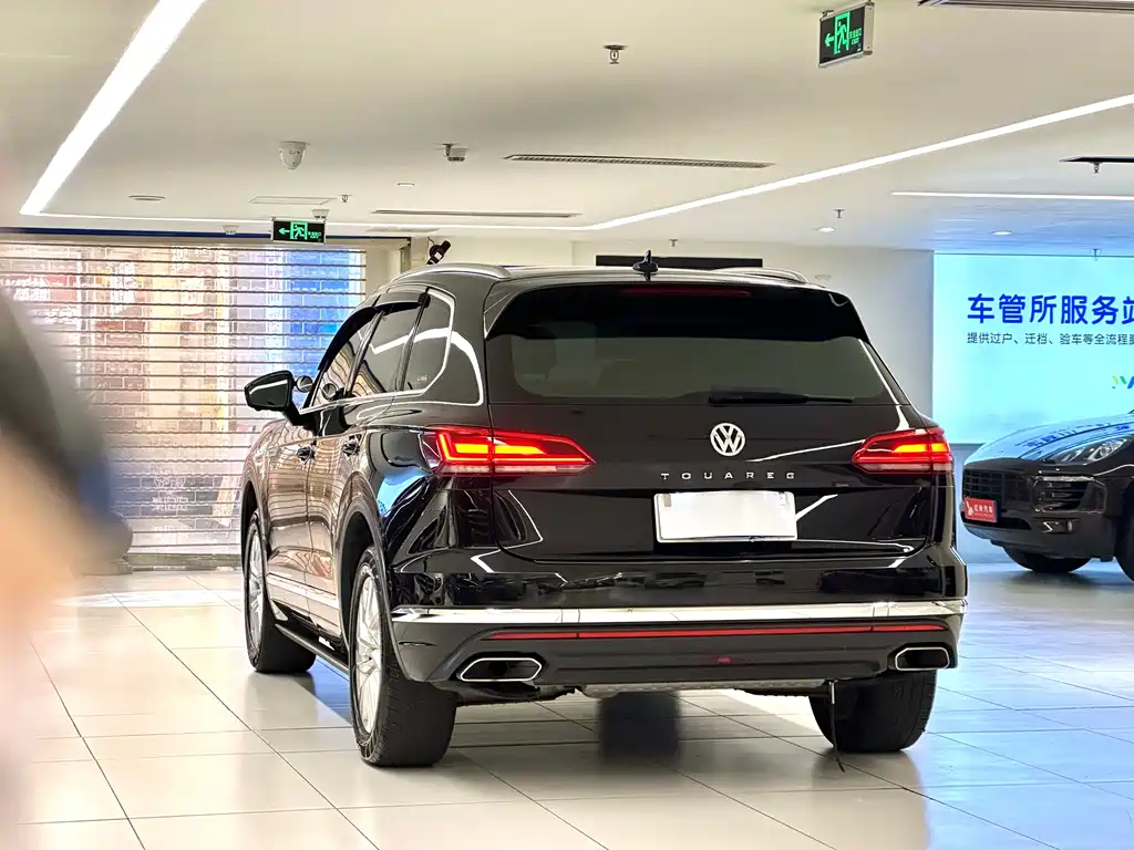 Volkswagen Touareg 2019 — фото 5