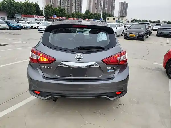 Nissan Tiida 2018