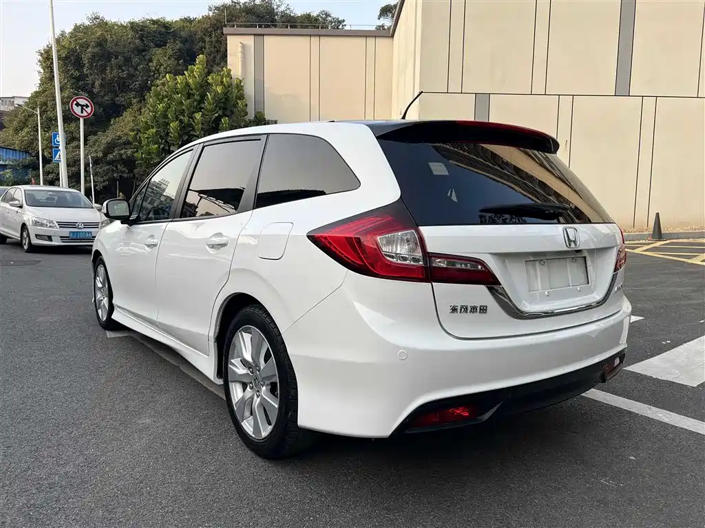 Honda Jade 2014 — фото 3