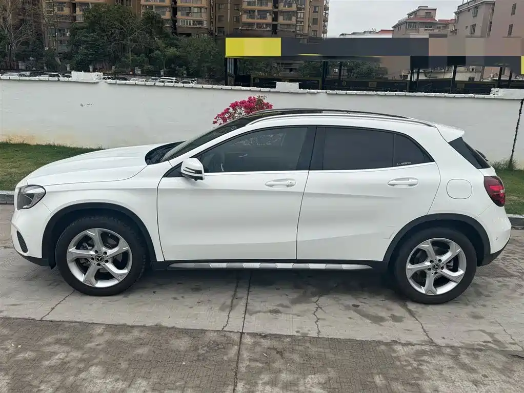 Mercedes-Benz GLA 2019 — фото 4