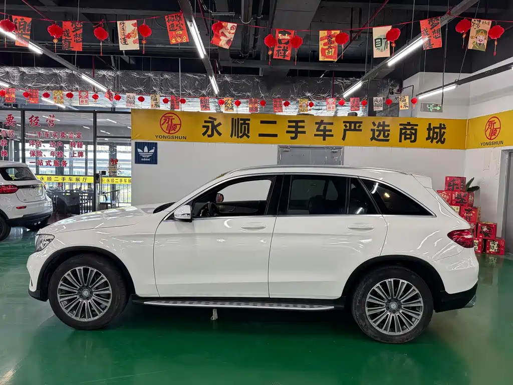 Mercedes-Benz GLC 2016 — фото 11
