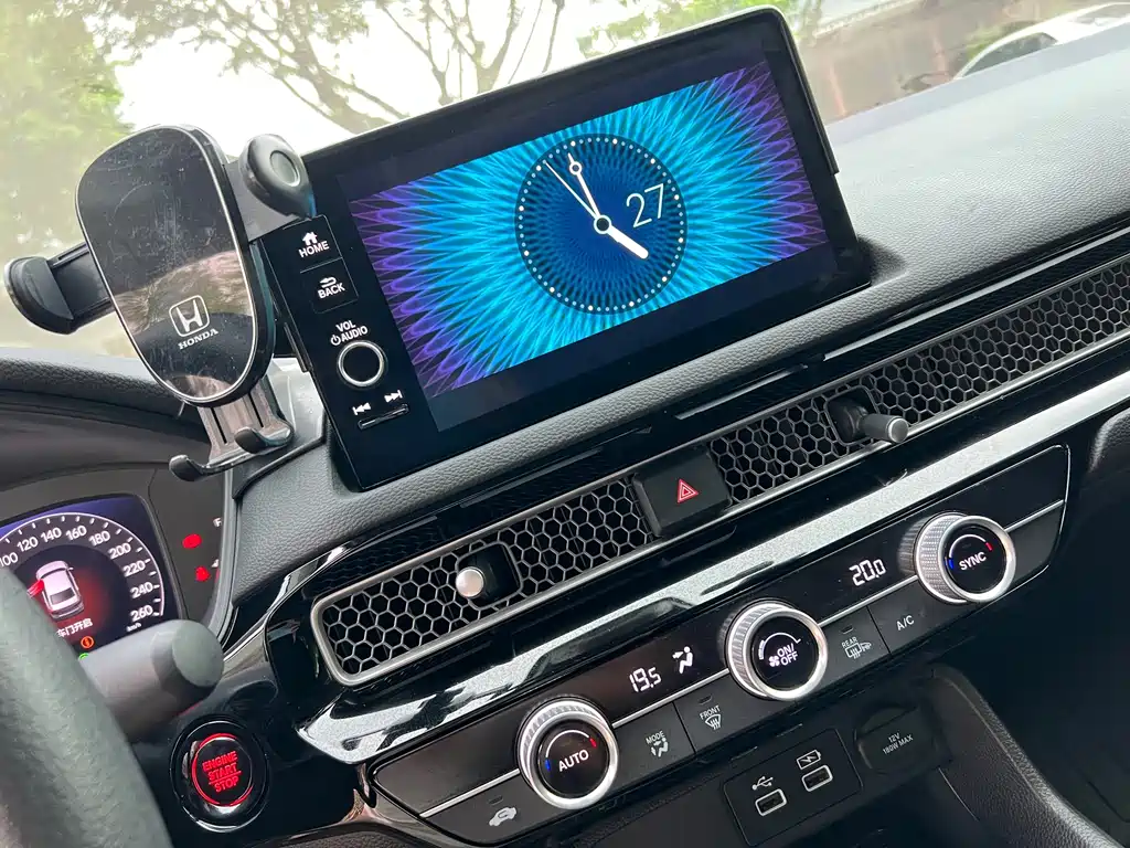 Honda Civic 2022 — фото 10