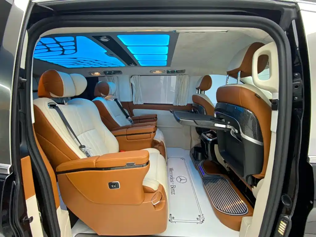 Mercedes-Benz Vito 2024 — фото 19