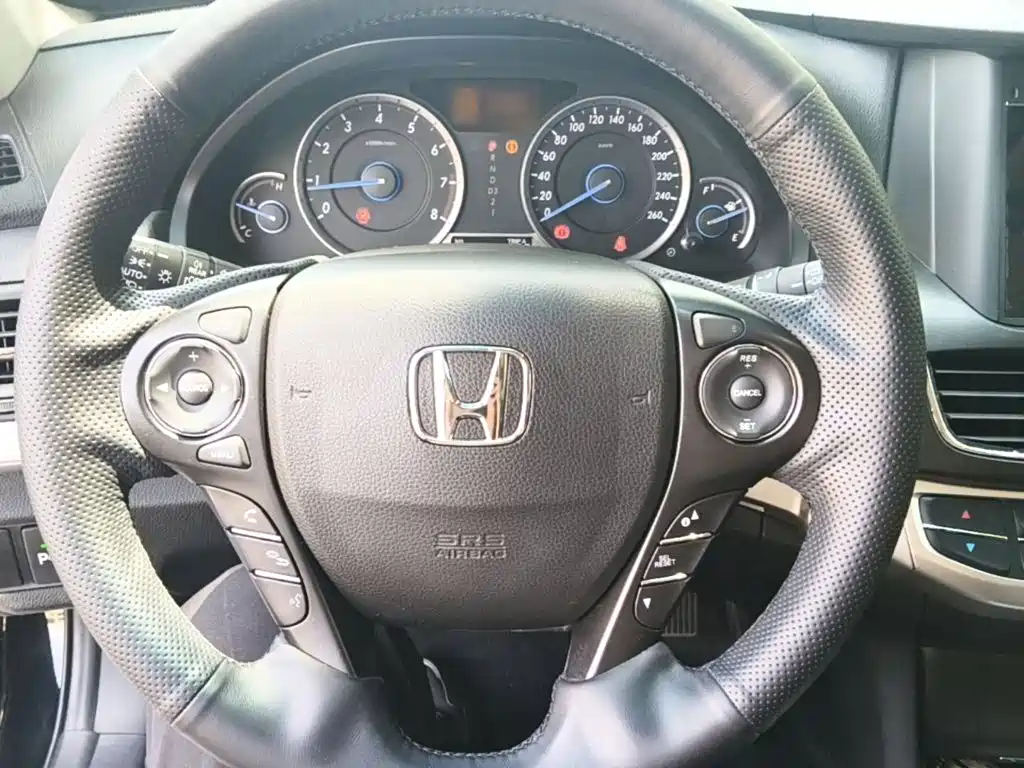 Honda Crosstour 2016 — фото 11