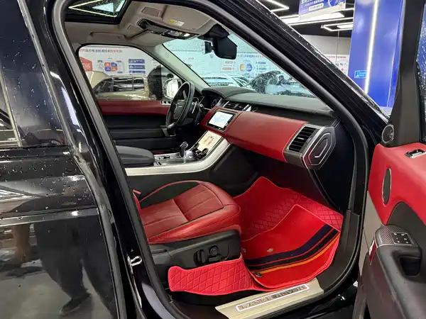 Land Rover Range Rover Sport 2020