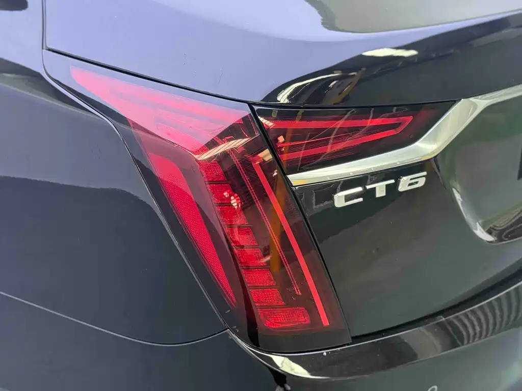 Cadillac CT6 2021 — фото 14
