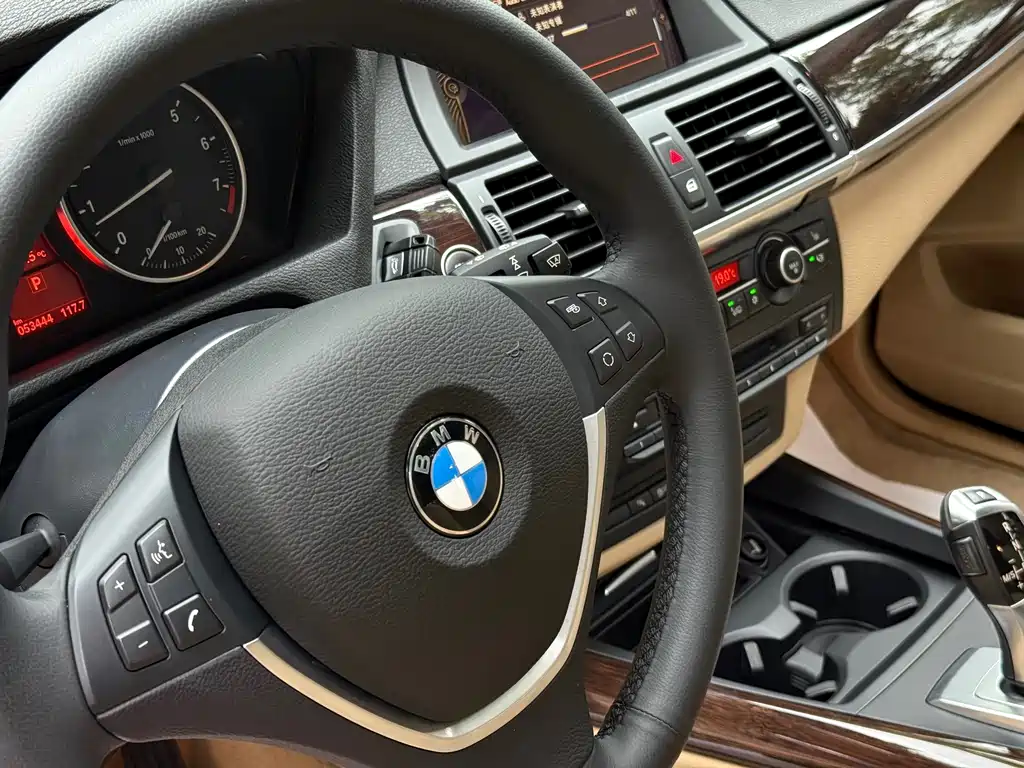 BMW X5 2014 — фото 19
