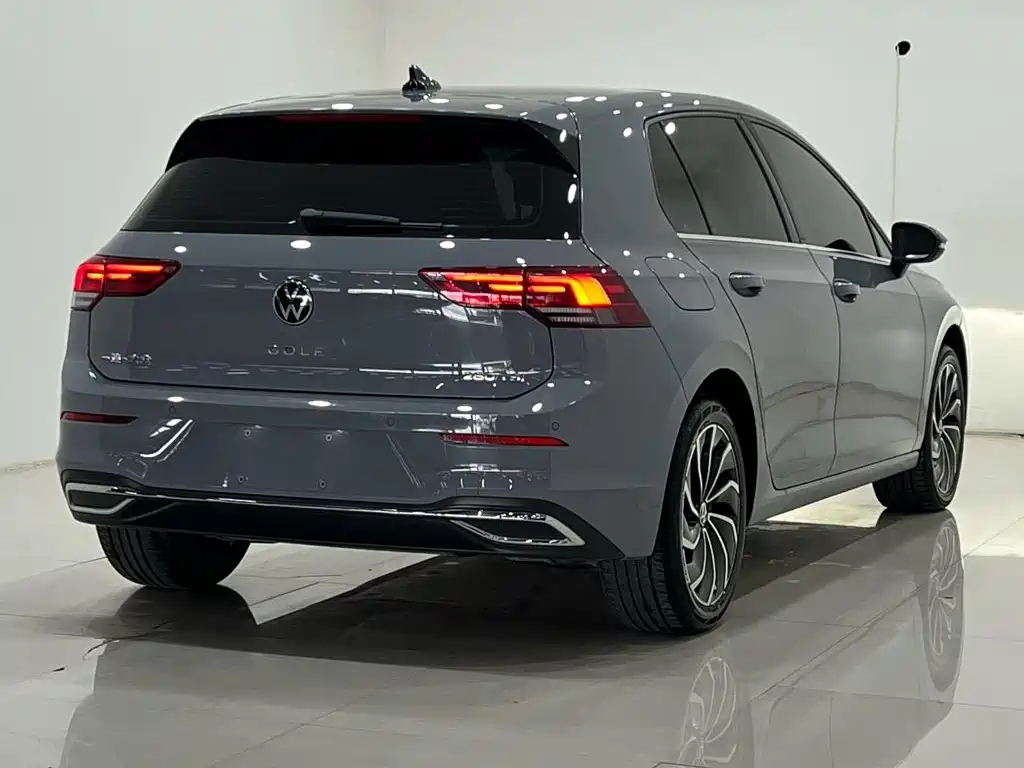 Volkswagen Golf 2022