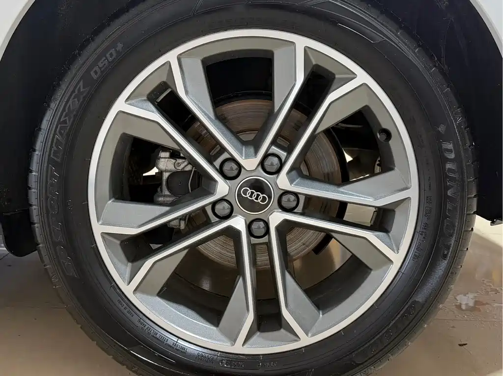 Audi Q3 2023 — фото 28