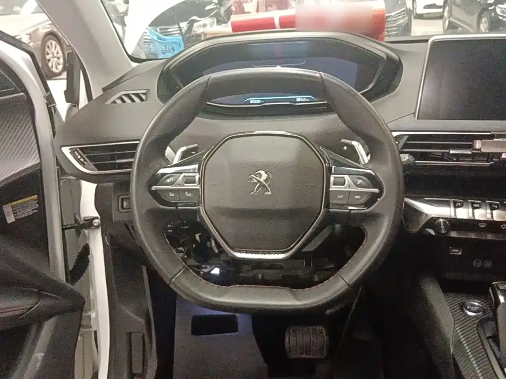 Peugeot 5008 2019 — фото 11