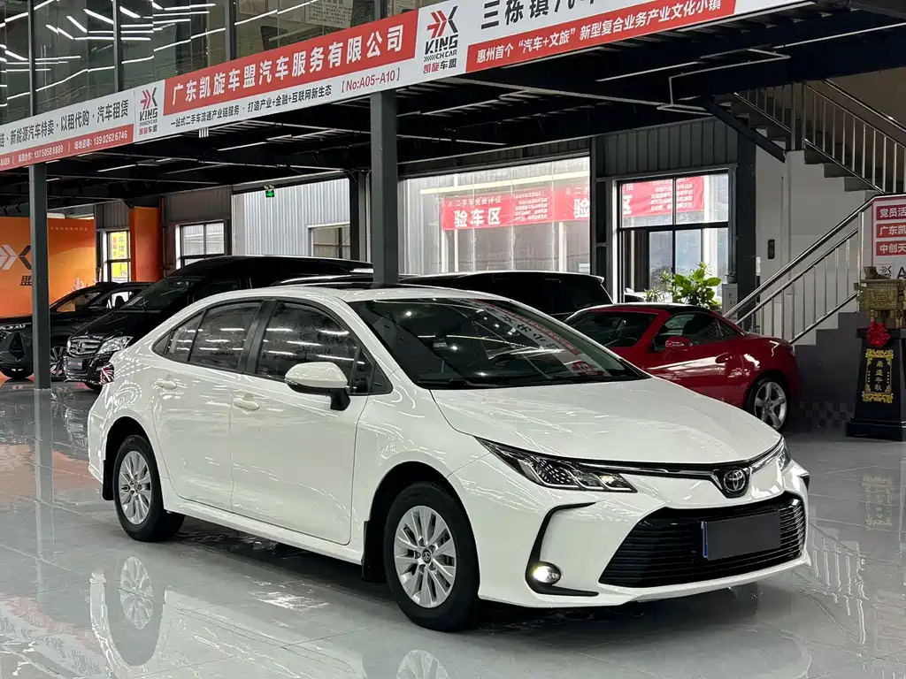 Toyota Corolla 2020 — фото 3