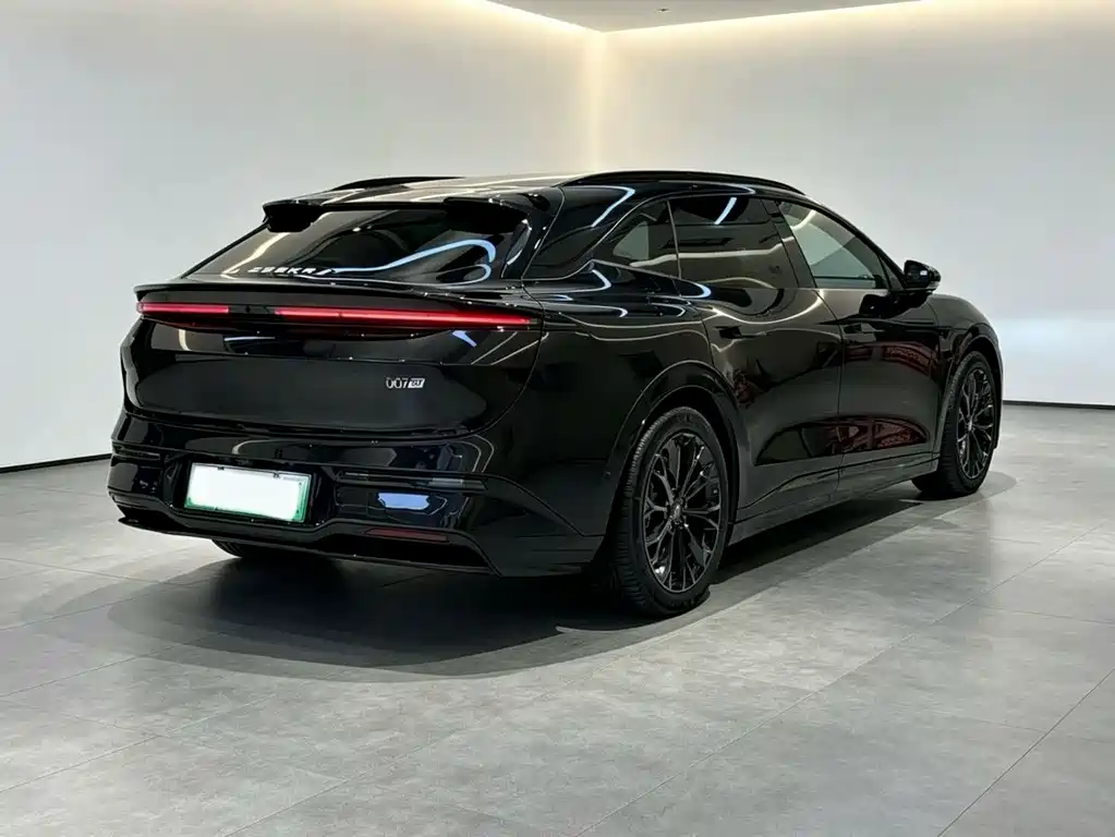 Zeekr 007 GT 2025 — фото 10