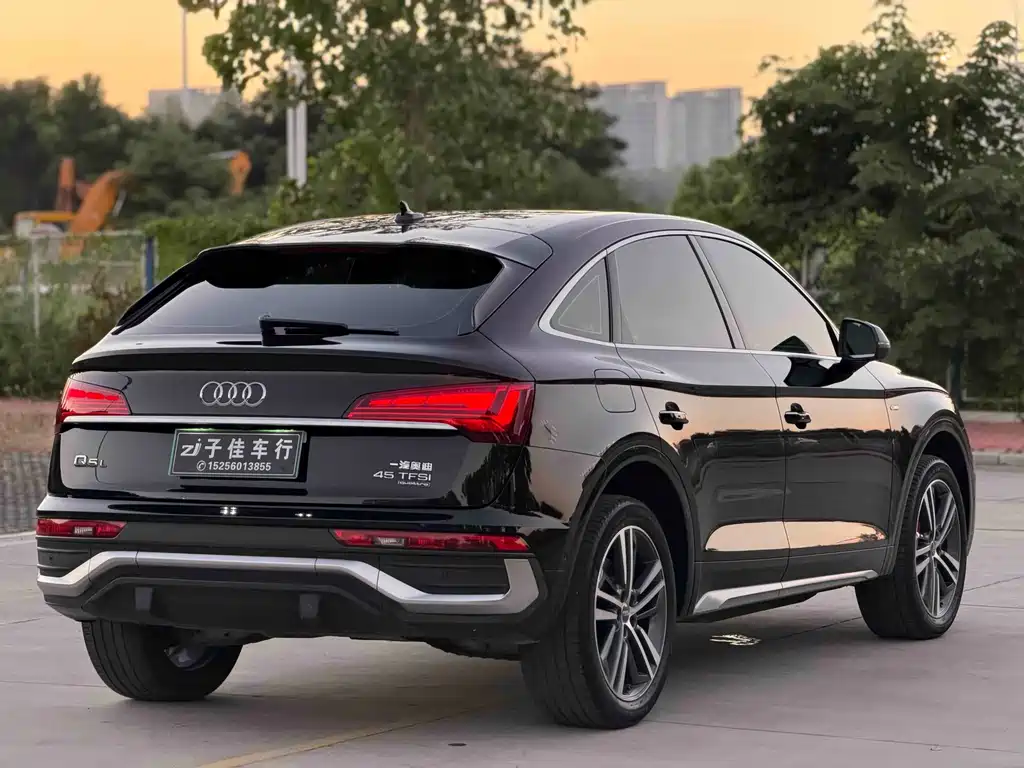 Audi Q5L Sportback 2021 — фото 6