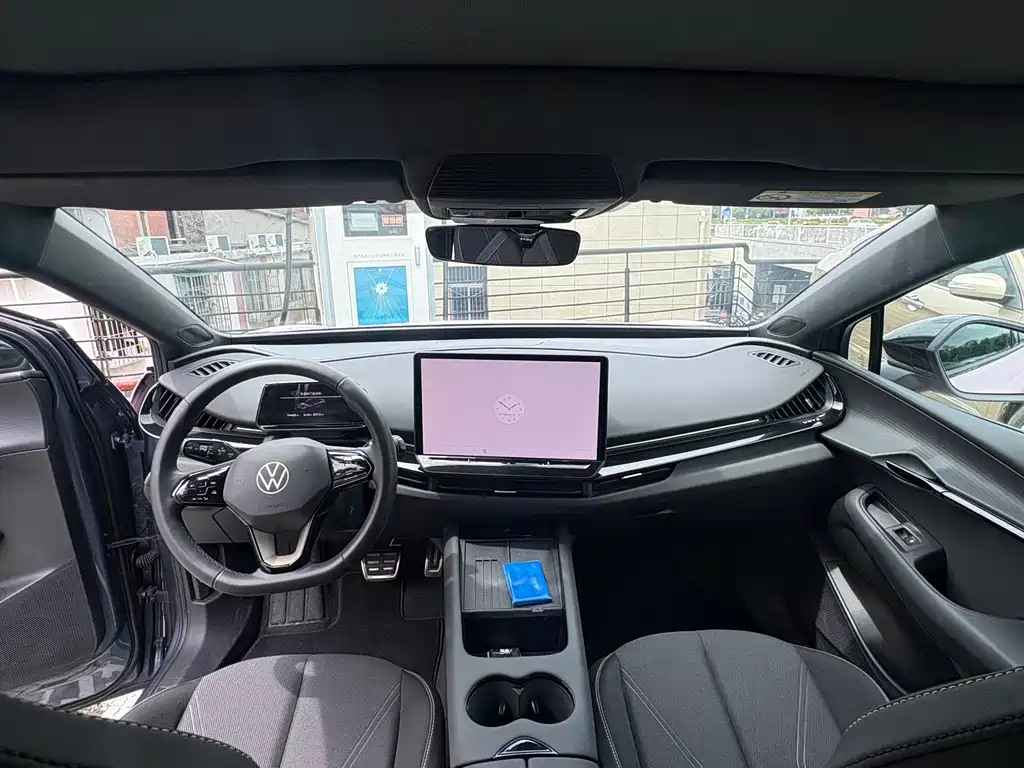 Volkswagen 06 2025