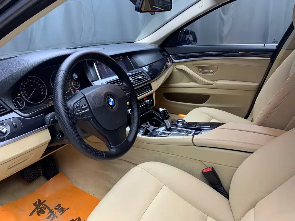 BMW 5 Series 2015 — фото 5