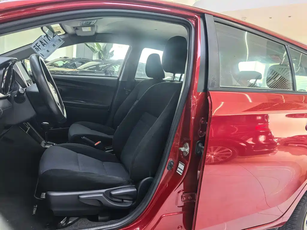 Toyota Yaris L 2019