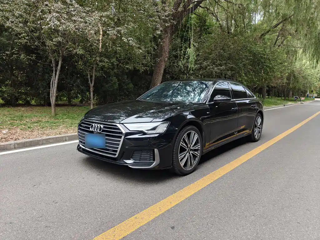 Audi A6L 2022