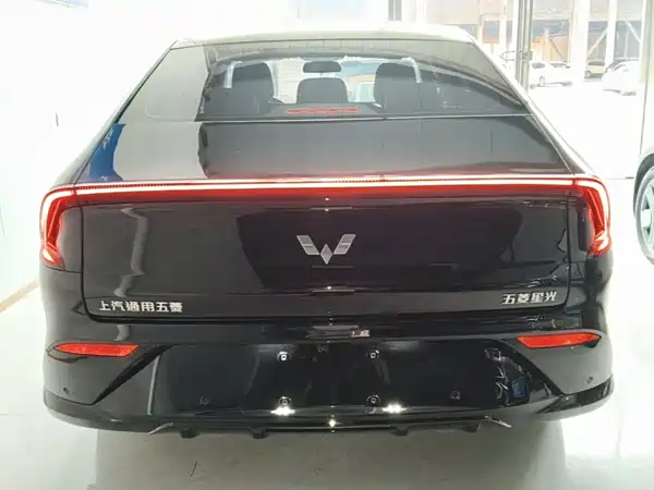 Wuling Starlight 2025