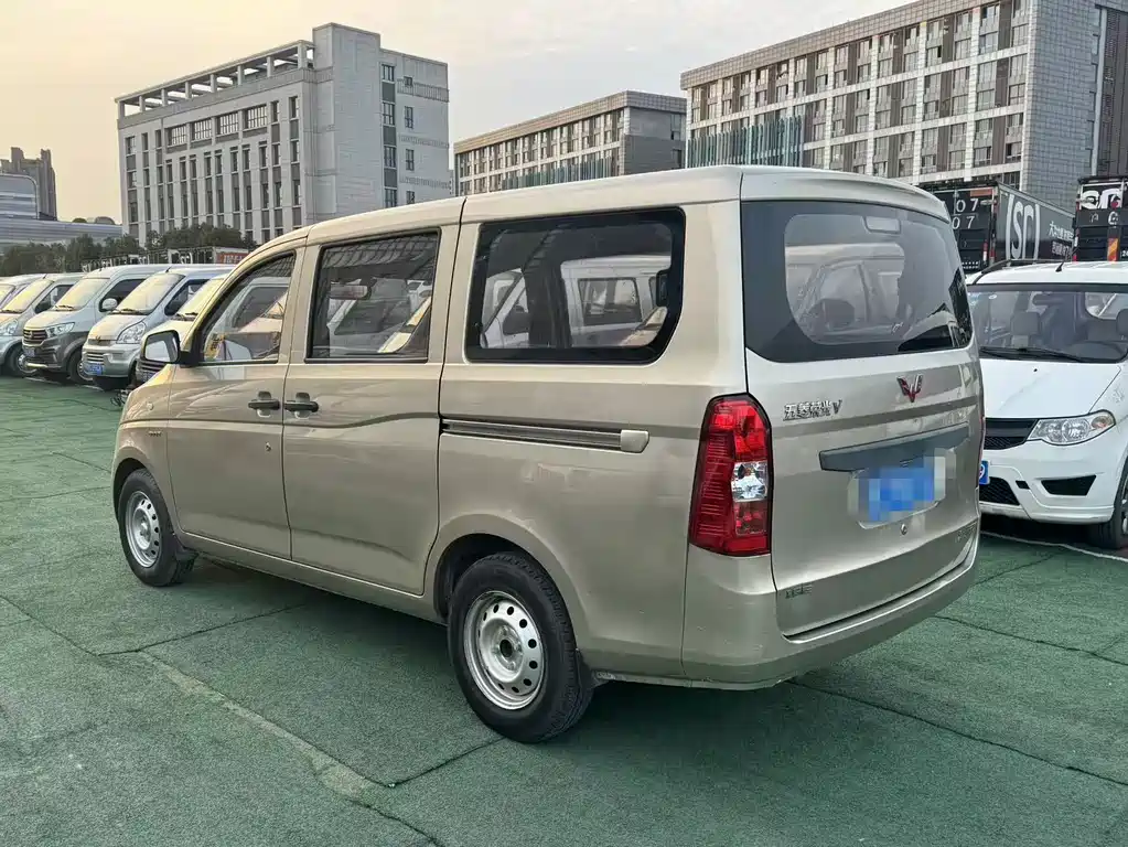 Wuling Rongguang V 2017 — фото 7