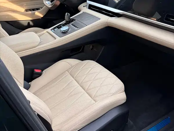 Geely Xingyue L 2024