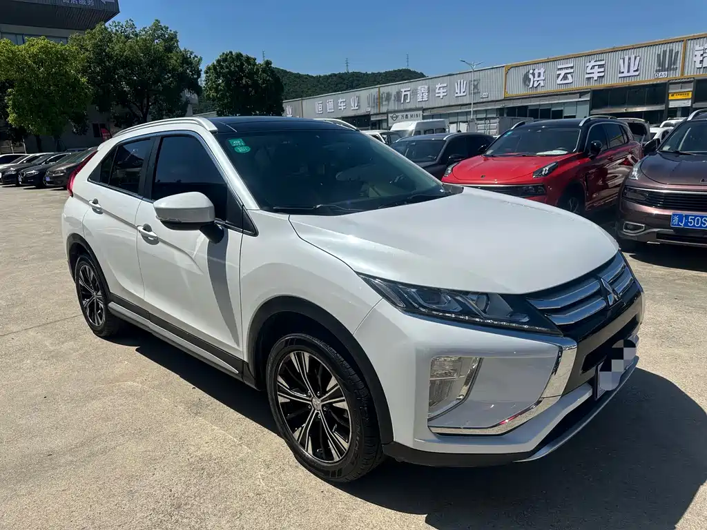 Mitsubishi Eclipse Cross 2020 — фото 3