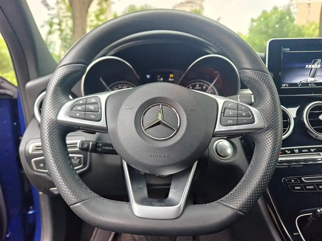 Mercedes-Benz C-Class 2018 — фото 17