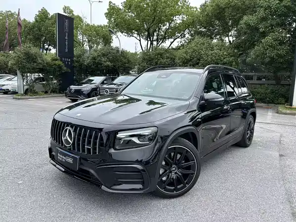 Mercedes-Benz GLB AMG 2025