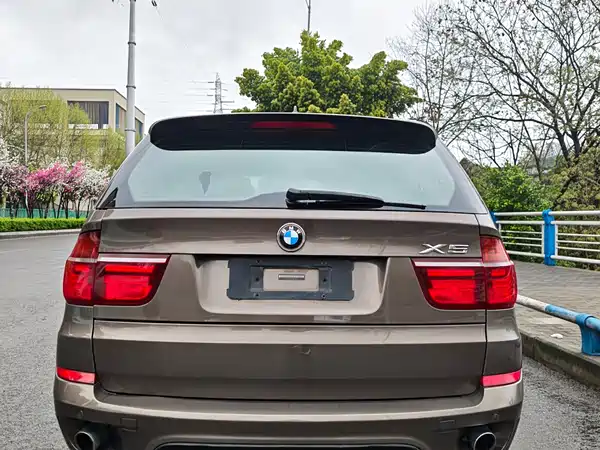 BMW X5 2011