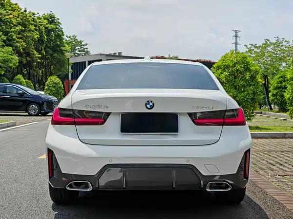 BMW 3 Series 2023