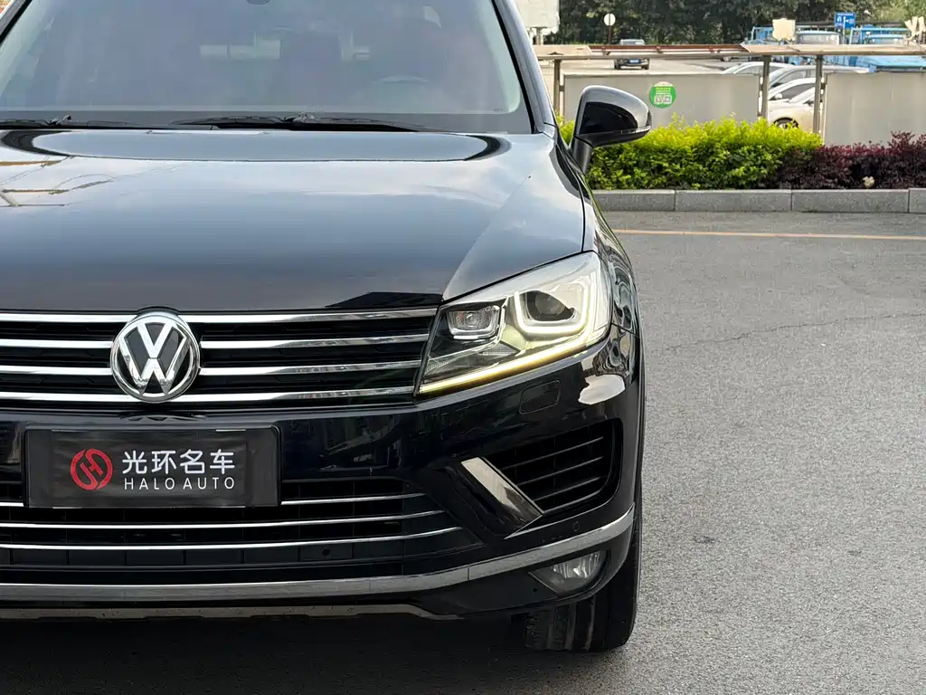 Volkswagen Touareg 2017 — фото 4
