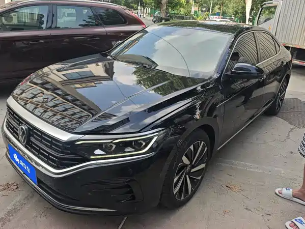 Volkswagen Passat 2022