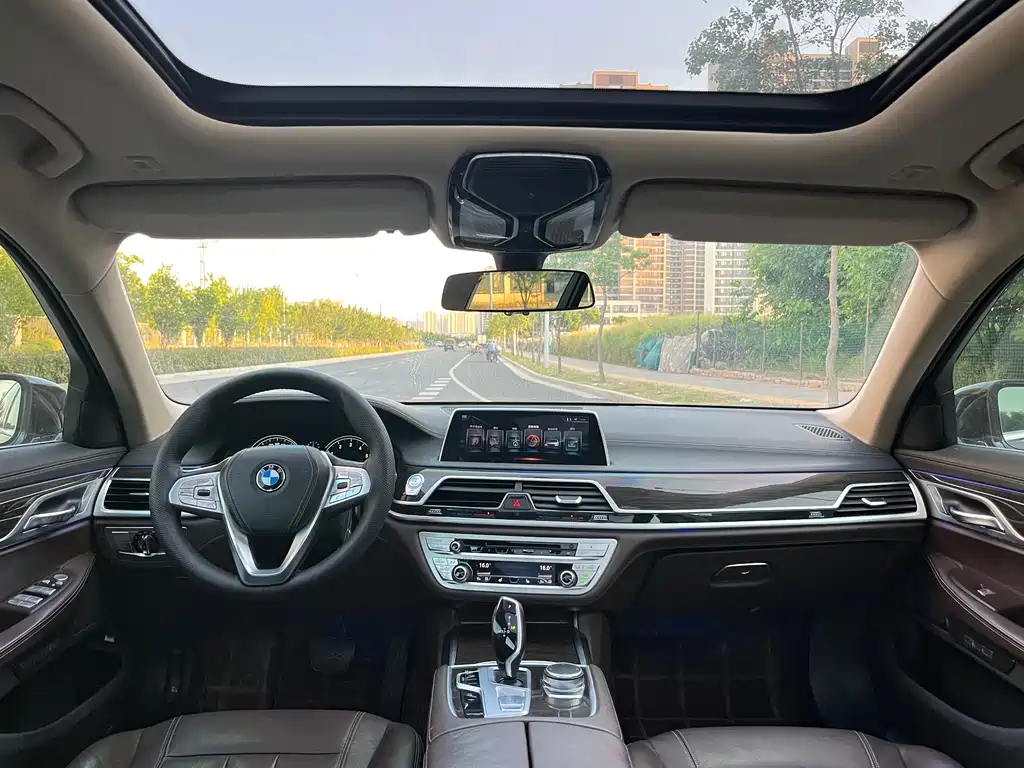 BMW 7 Series 2017