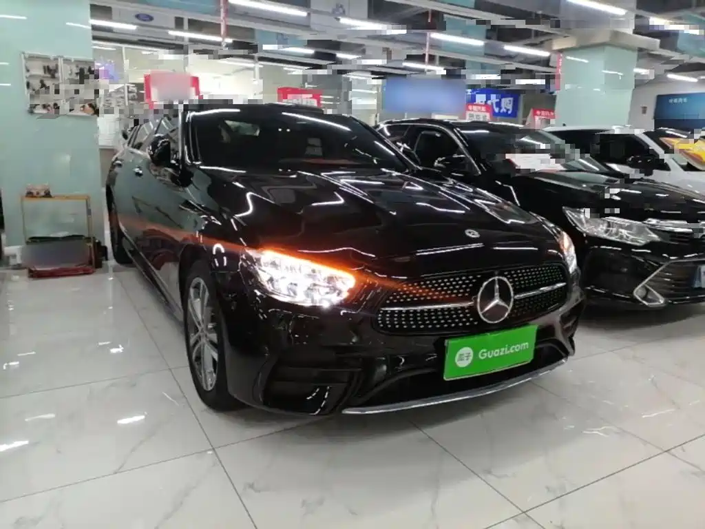 Mercedes-Benz E-Class 2022