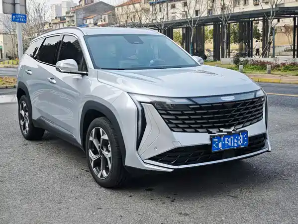 Geely Boyue L 2025