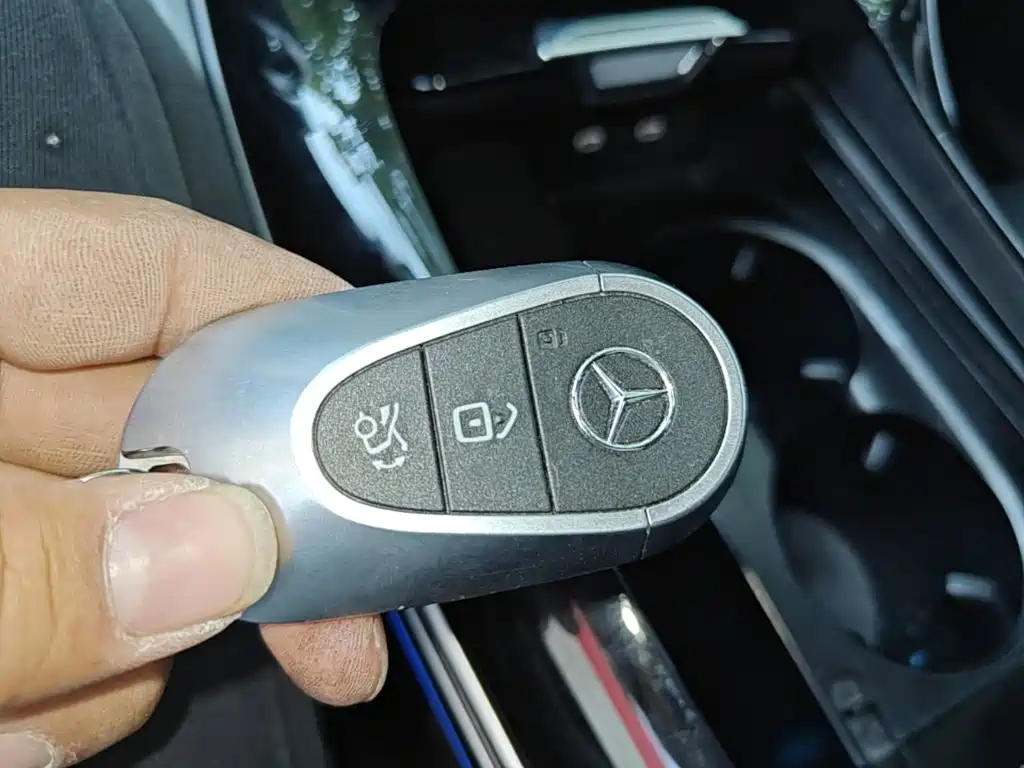Mercedes-Benz C-Class 2022 — фото 9