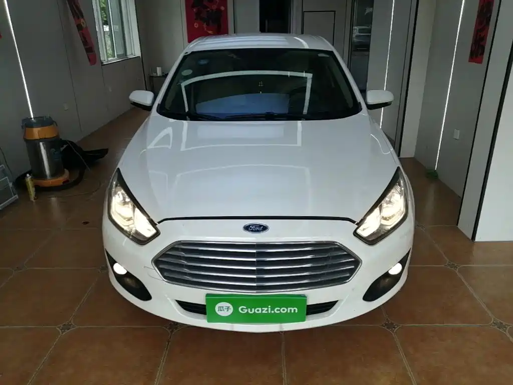 Ford Forrest 2015