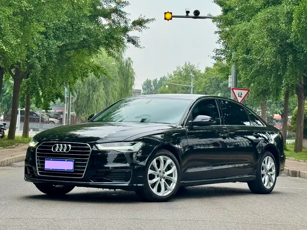 Audi A6L 2017 — фото 1