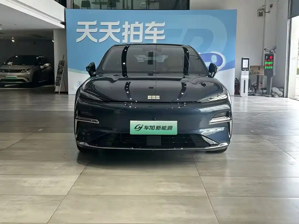 Geely Galaxy Starshine 8 2025 — фото 2