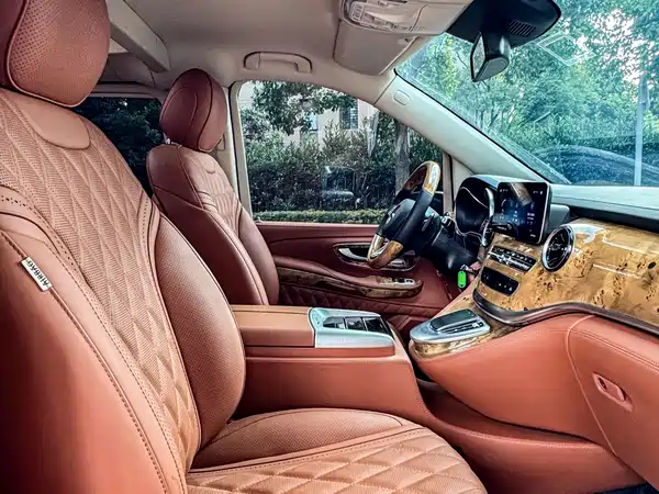 Mercedes-Benz V-Class 2023