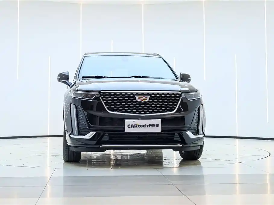 Cadillac XT6 2023 — фото 1