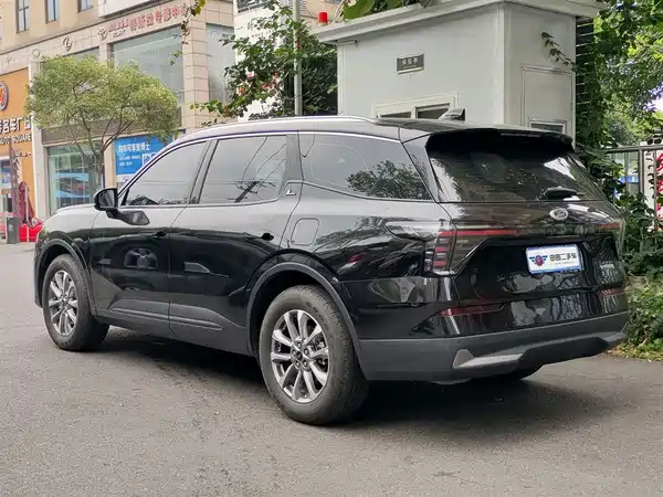 Ford Edge 2023