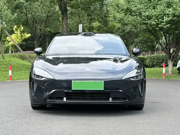 Xiaomi SU7 2024