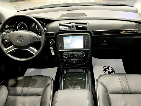 Mercedes-Benz R-Class 2017