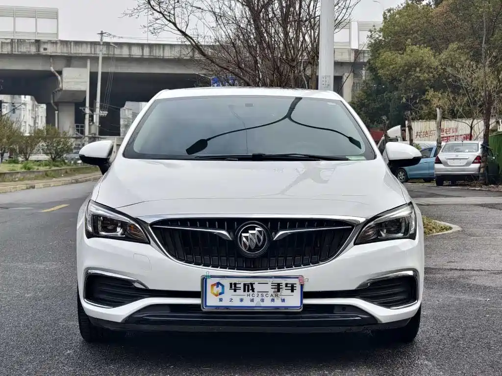 Buick Verano 2018 — фото 1