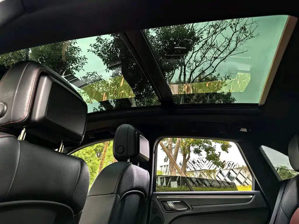 Porsche Macan 2016 — фото 13