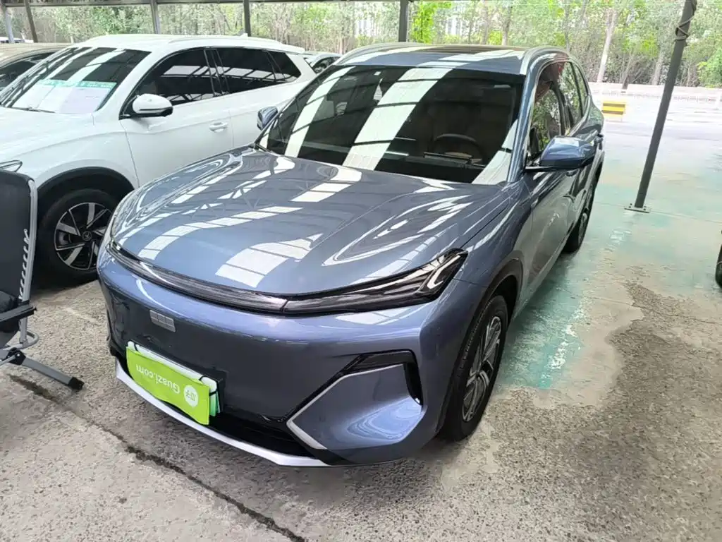 Geely Galaxy Starship 7 2025 — фото 1