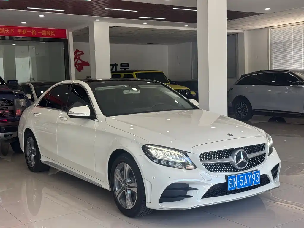 Mercedes-Benz C-Class 2019