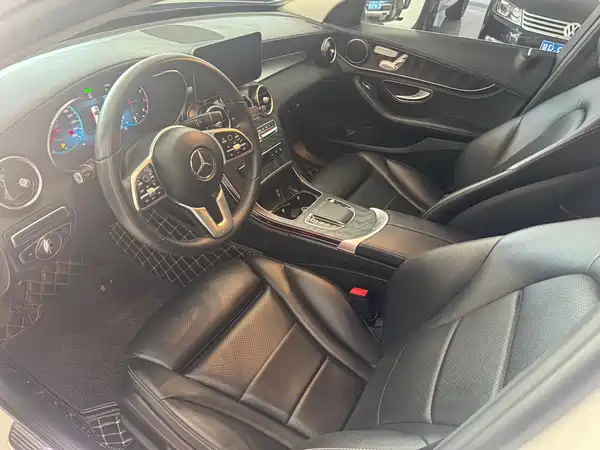 Mercedes-Benz C-Class 2019