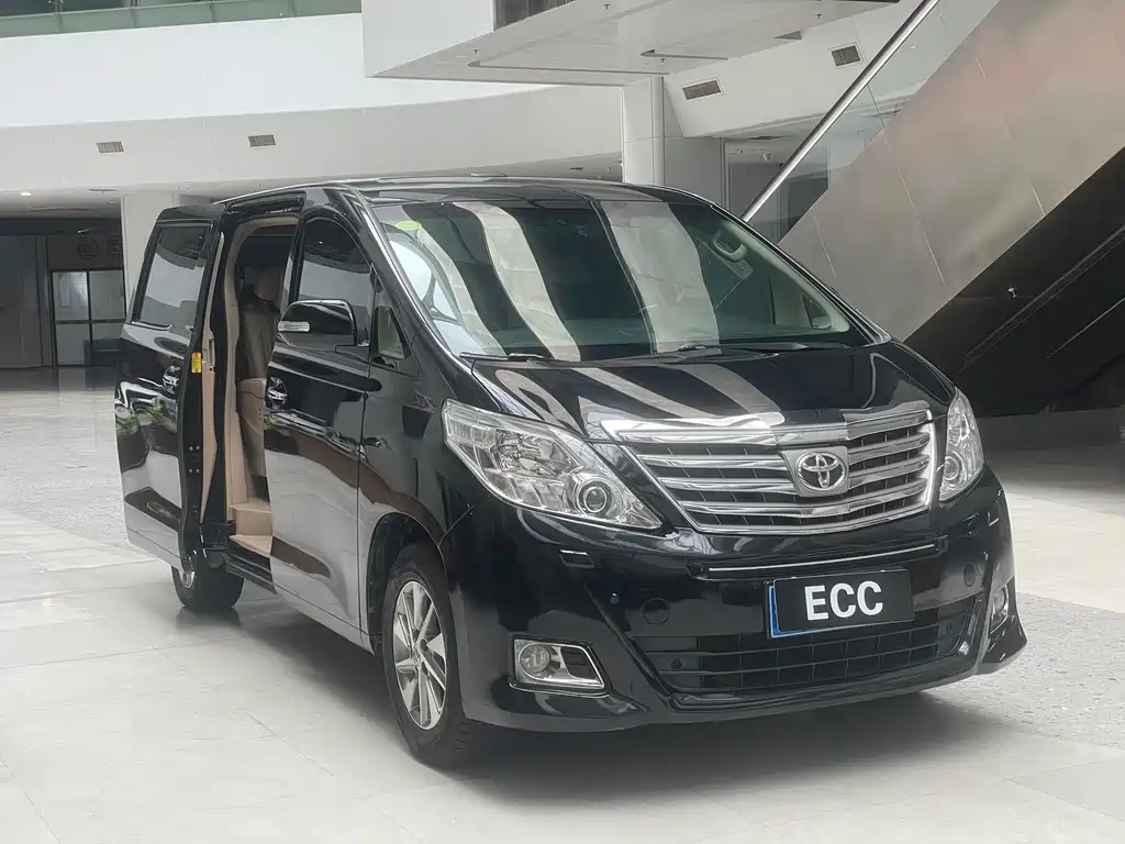 Toyota Alphard 2012