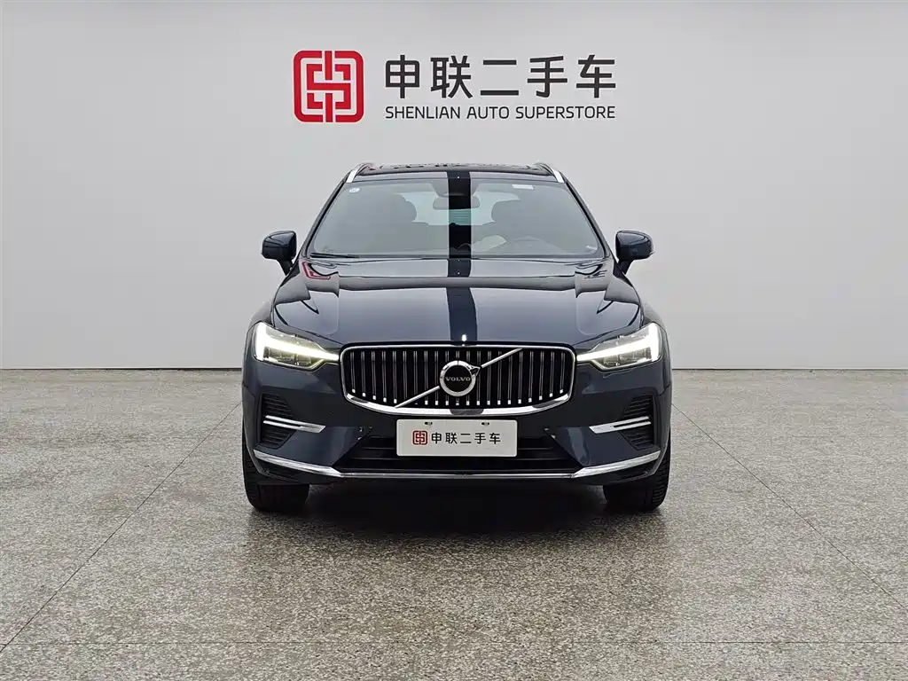 Volvo XC60 2023 — фото 5